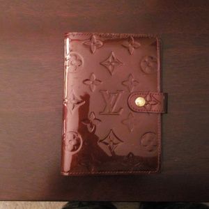 Louis Vuitton vernis PM agenda